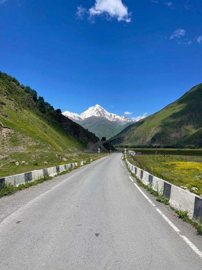 Villa Take A Break Kazbegi Exterior foto