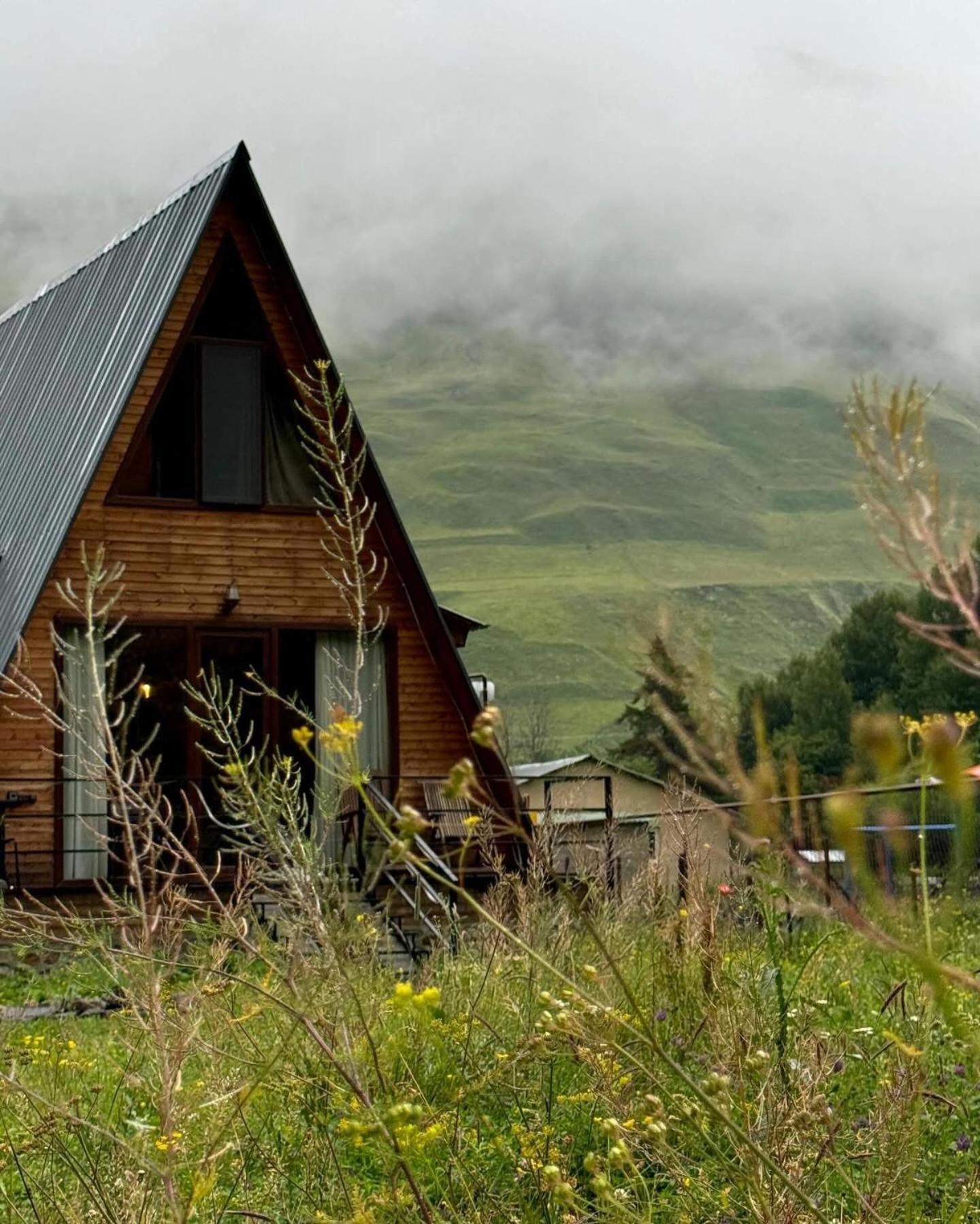 Villa Take A Break Kazbegi Exterior foto
